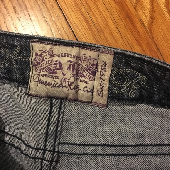 Distressed American Rag jeans - Picture 3 of 3
